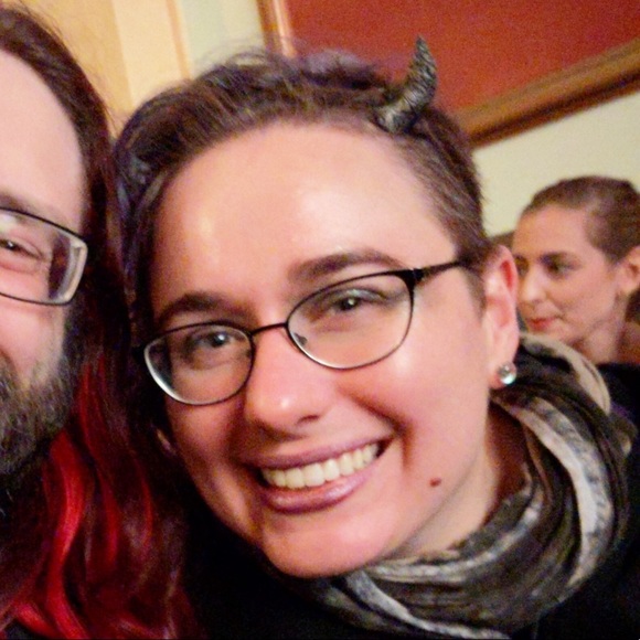 Meet your Posher, Allison - Picture 1 of 1